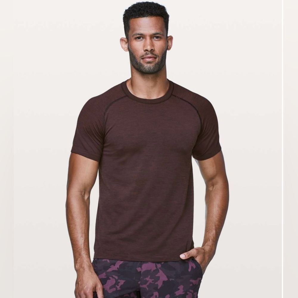 Lululemon Metal Vent Tech Short Sleeve